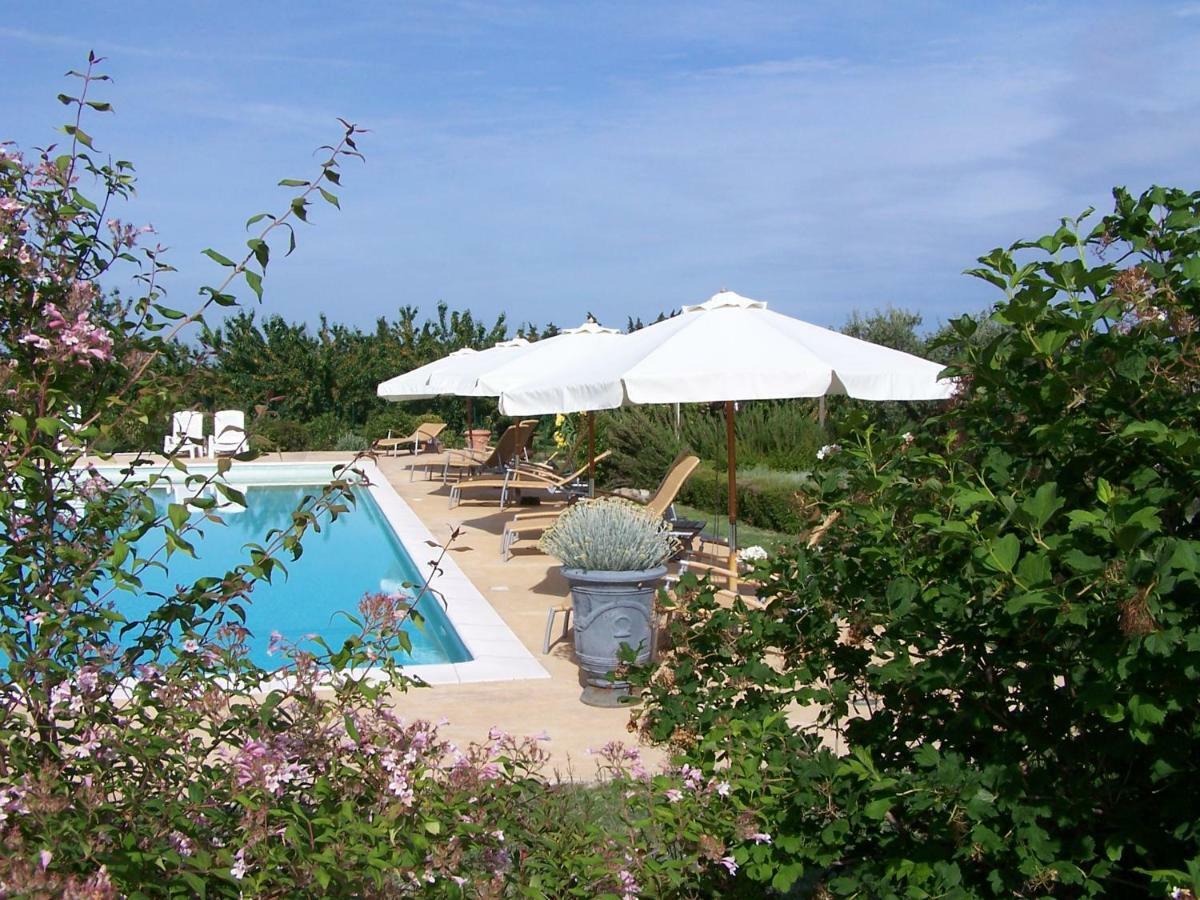 Bed and Breakfast La Capucine Lagnes Экстерьер фото